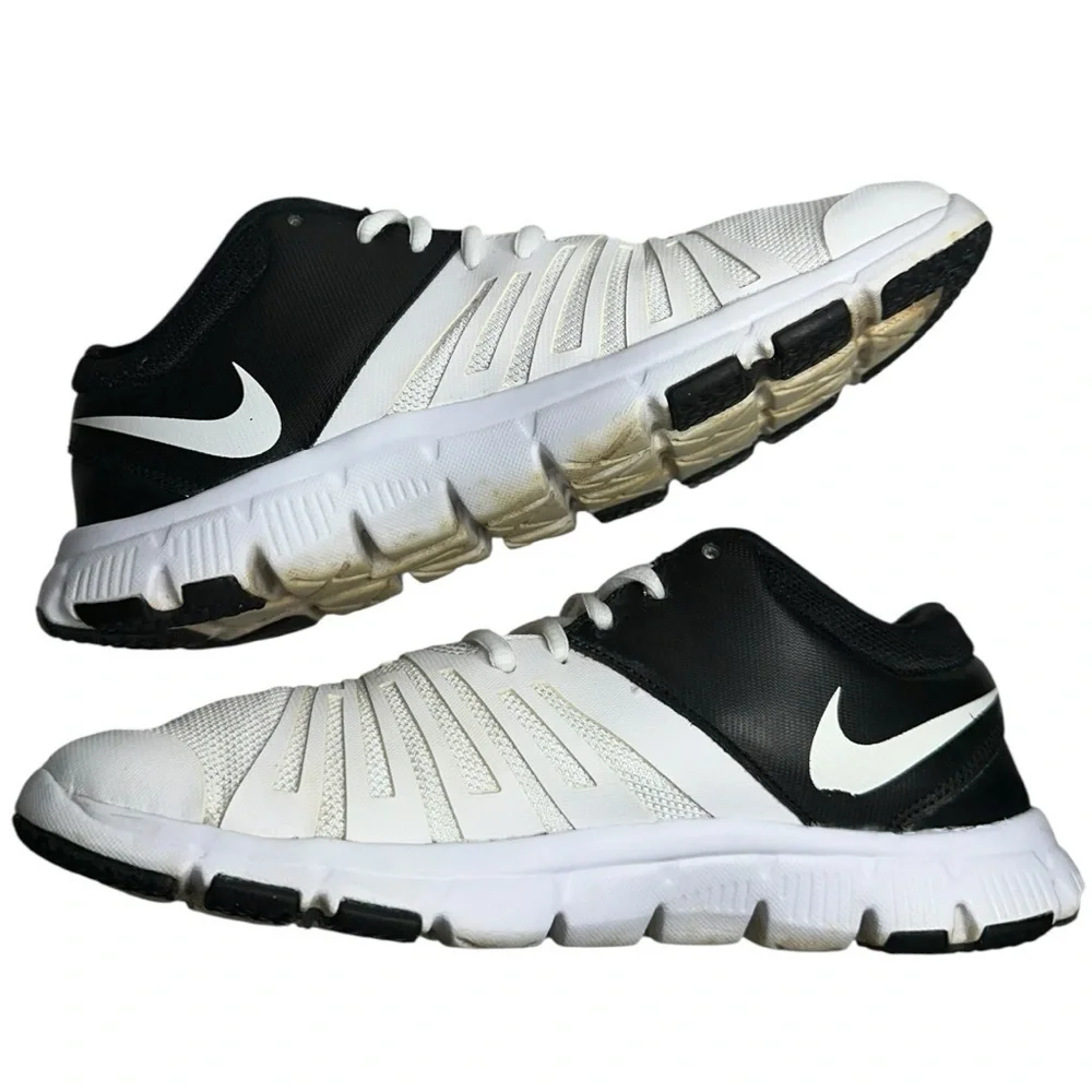 NIKE Boy’s Size 6.5 White Black Flex Show Training Shoes Sneakers